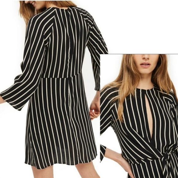 Vertical stripe dress with keyhole and tie in front. - Picture 5 of 8